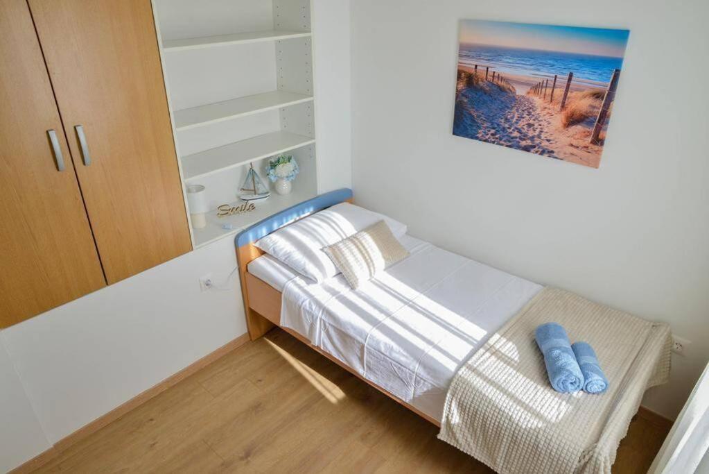 Apartment Longin Задар Екстер'єр фото