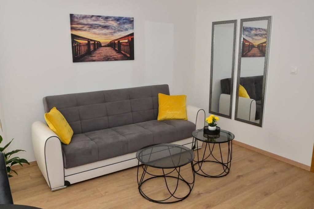 Apartment Longin Задар Екстер'єр фото