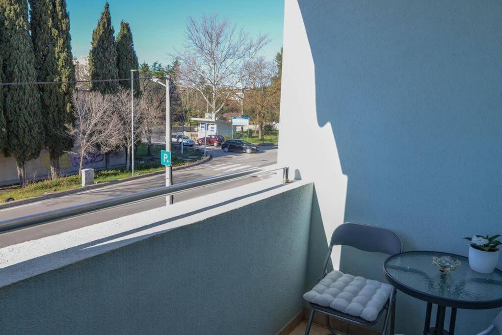 Apartment Longin Задар Екстер'єр фото